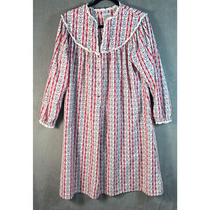 Lanz of Salzburg Nightgown Red Heart Buttons Flannel Size Medium 100%‎ Cotton